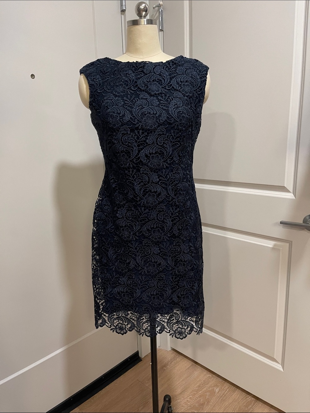 Lauren Ralph Lauren Navy Floral Lace Sleeveless Mini Dress